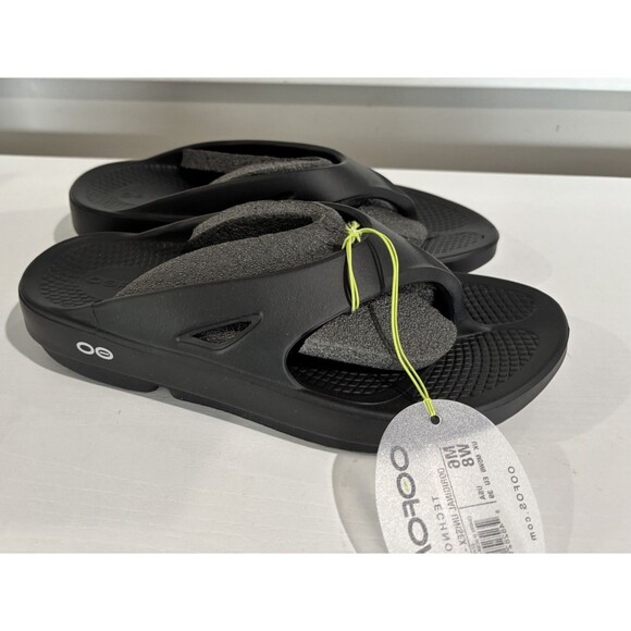 OOFOS OORIGINAL RECOVERY SANDAL - WOMEN’S AND MEN’S - SIZE: MEN 6/ WOMEN 8 - Picture 1 of 4